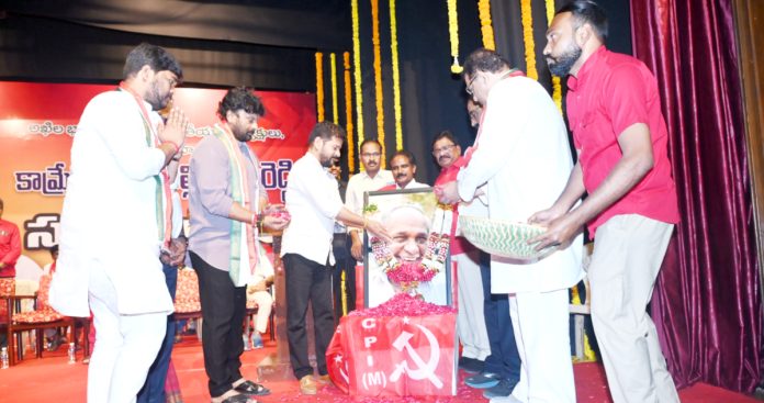 మోడీ ఓటమే కమ్యూనిస్టుల విజయం