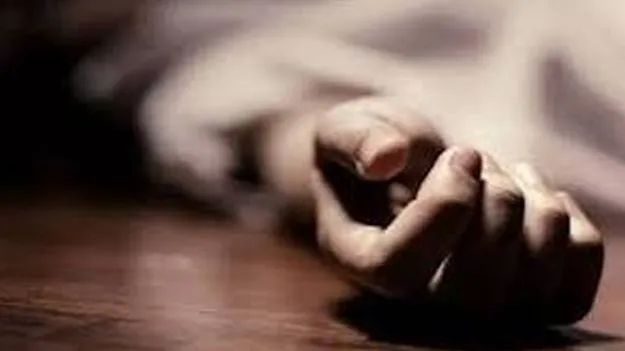 మెన్ హాస్టల్లో దారుణ హత్య