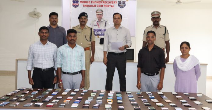 20 రోజుల్లో 139 మొబైల్ ఫోన్లు రికవరీ