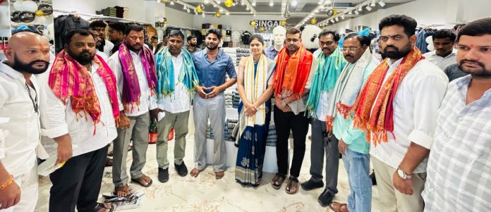 వైభవంగా ప్రారంభమైన సింగం ఫ్యాషన్ హౌస్