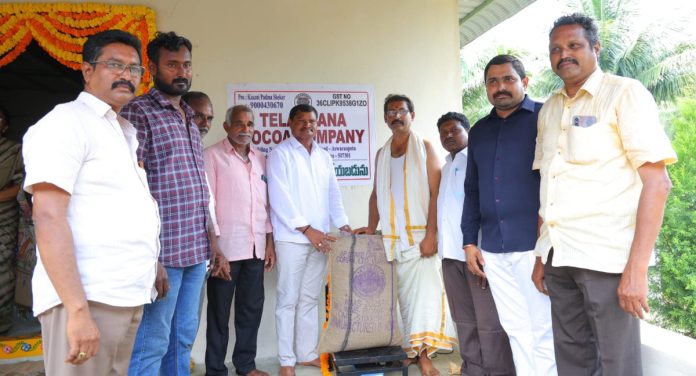 అశ్వారావుపేటలో ‘కోకో’ కొనుగోలు కేంద్రం