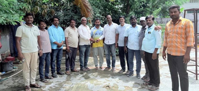 ప్రెస్క్లబ్ ఆధ్వర్యంలో జర్నలిస్టుకు ఆర్థిక సాయం