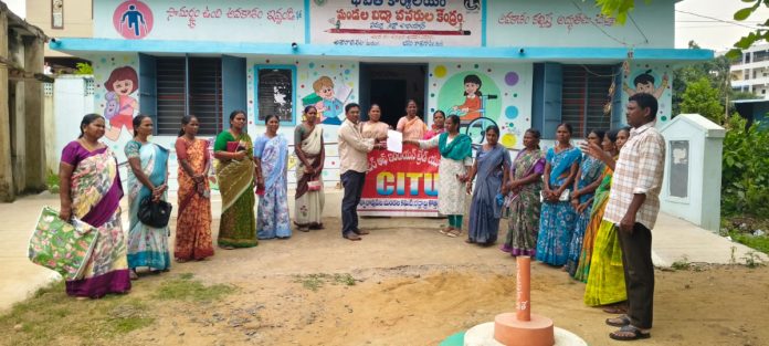 మధ్యాహ్న భోజన కార్మికుల మెనూ చార్జీలు పెంచాలి