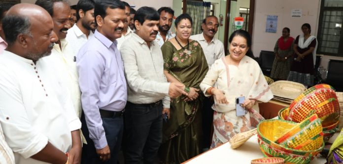 వెదురు ఆధారిత వృత్తులను ప్రోత్సహించాలి