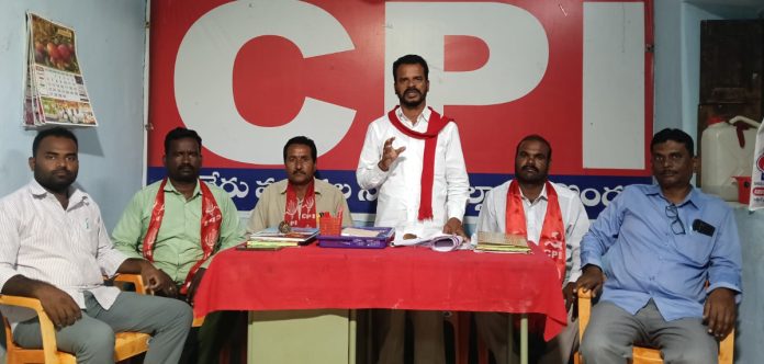 అర్హులందరికీ ఇందిరమ్మ ఇండ్లు మంజూరు చేయాలి: సీపీఐ
