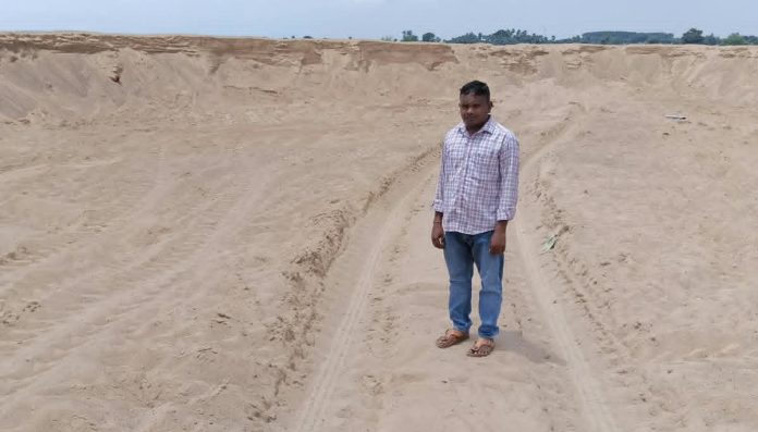 అక్రమ దందా..ఆగేదుందా.?