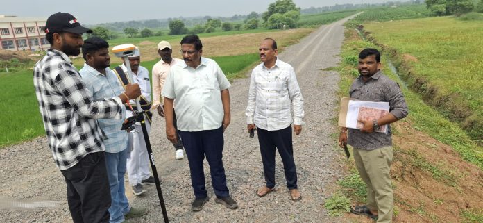 రహదారి నిర్మాణ పనుల్లో వేగం పెంచాలి