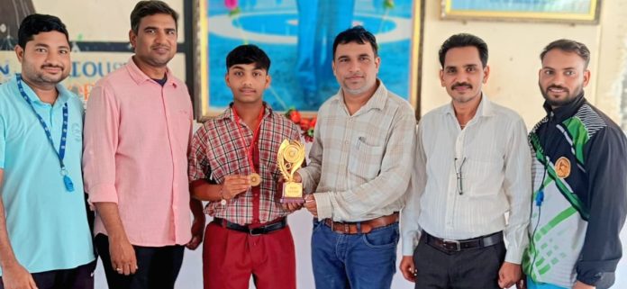 జాతీయ స్థాయి పోటీలకు గురుకుల విద్యార్థి ఎంపిక