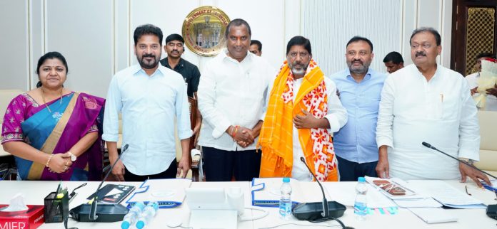 ఎస్సీ, ఎస్టీల హక్కుల రక్షణే ప్రభుత్వ ధ్యేయం