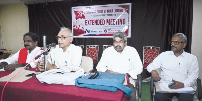 యుద్ధంతో ఆర్థిక వ్యవస్థ అతలాకుతలం