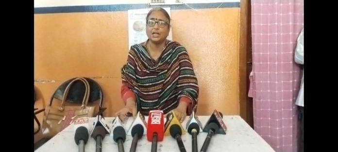 కిడ్నీ తొలిగింపు ఘటనపై జిల్లా వైద్యాధికారి విచారణ