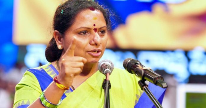 నేను తెలంగాణ బహుజనుల బాణాన్ని: కవిత