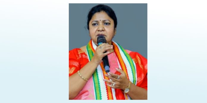 స్పీకర్పై ఎమ్మెల్సీ తాతా మధు అనుచిత వ్యాఖ్యలపై క్షమాపణ చెప్పాలి