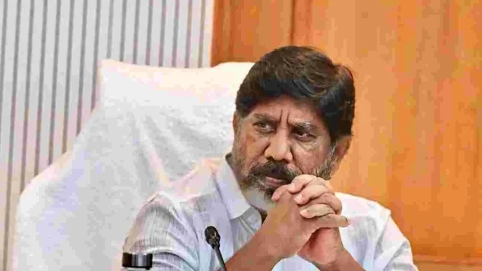 విద్యుత్తు ఉద్యోగి కుటుంబానికి కోటి బీమా సొమ్ము