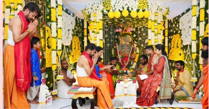కుటుంబసమేతంగా సీఎం రేవంత్రెడ్డి వినాయక పూజలు