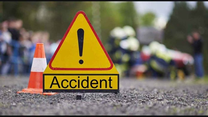 ఘోర రోడ్డు ప్రమాదం..ఇద్దరు మృతి