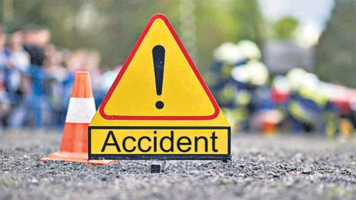 ఘోర రోడ్డు ప్రమాదం.. ముగ్గురి మృతి