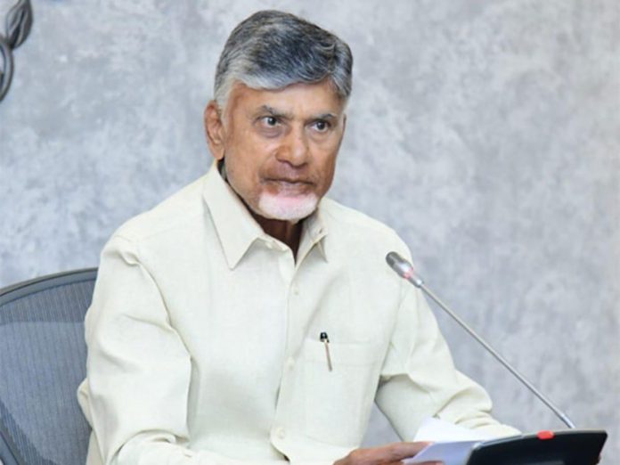 ఏపీలో ఎడతెరిపిలేకుండా వర్షాలు..సీఎం సమీక్ష Incessant rains in AP; CM holds review meeting.