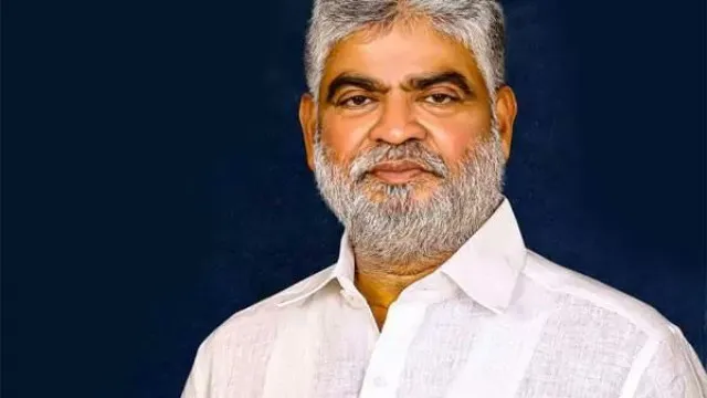 ఎమ్మెల్సీలు తాతా మధు, నవీన్ రెడ్డిలపై సస్పెన్షన్ వేటు..