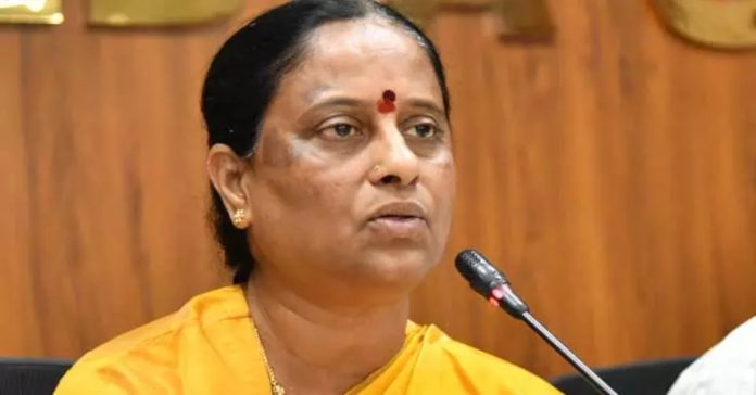 కేసీ వేణుగోపాల్తో ఇంకా మాట్లాడలేదు: మంత్రి కొండా సురేఖ