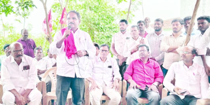 ప్రజల హృదయాల్లో చిరస్థాయిగా కమ్యూనిస్టులు