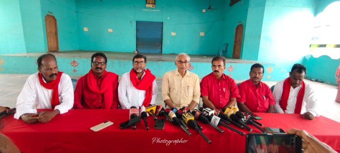 విలీన ఘట్టాన్ని రాజకీయ ప్రయోజనాలకు వాడుకోవద్దు